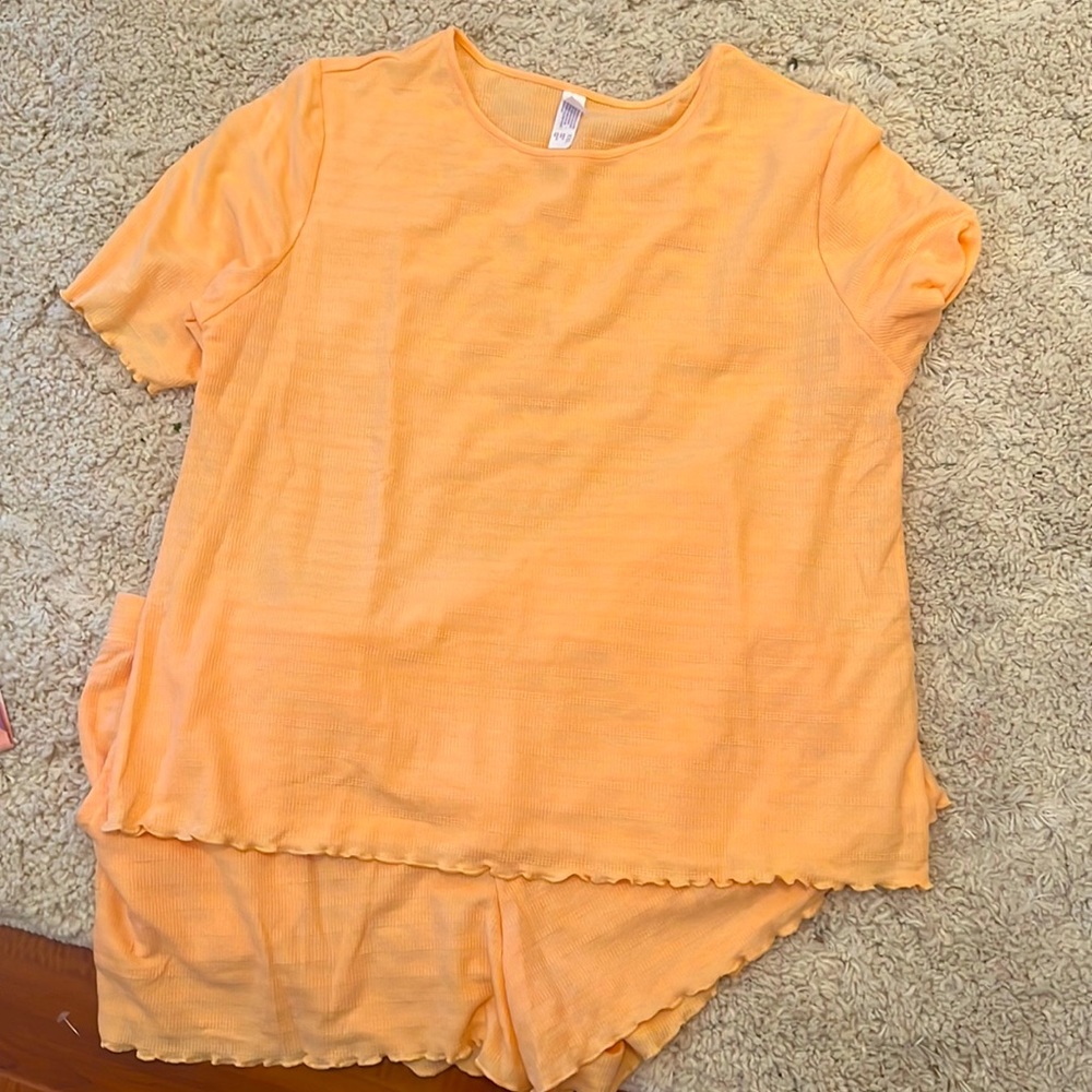 Stars above lounge set